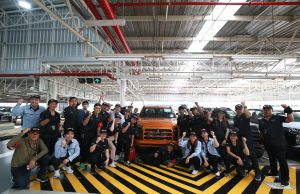 มิตซูบิชิ มอเตอร์ส ประเทศไทย เปิดโรงงานชวนลูกค้าคนพิเศษเยี่ยมชมสายผลิต ออล-นิว มิตซูบิชิ ไทรทัน