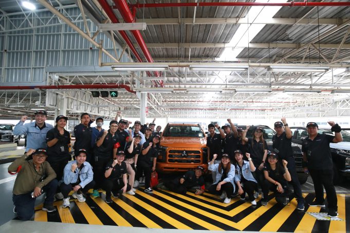 มิตซูบิชิ มอเตอร์ส ประเทศไทย เปิดโรงงานชวนลูกค้าคนพิเศษเยี่ยมชมสายผลิต ออล-นิว มิตซูบิชิ ไทรทัน