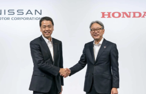 Honda และ Nissan จับมือเปิดโต๊ะเจรจาควบรวมกิจการ สั่นสะเทือนวงการรถยนต์โลก Honda และ Nissan จับมือเปิดโต๊ะเจรจาควบรวมกิจการ