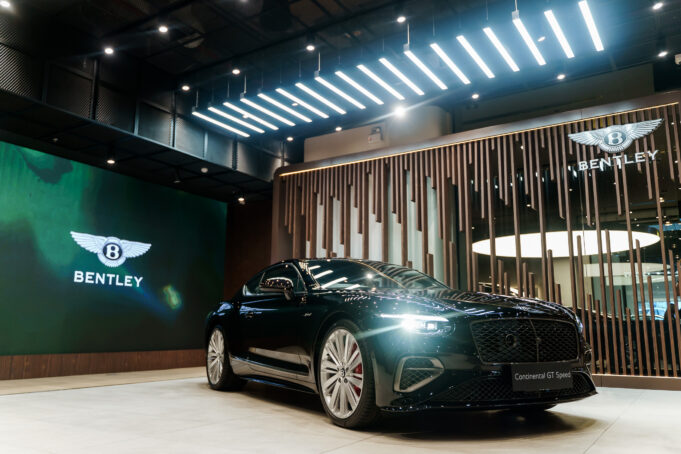 เบนท์ลีย์ แบงค็อก เปิดสัมผัส New Continental GT Speed เชิญแขกชั้นนำยลโฉมสุดยอดแกรนด์ทัวเรอร์โฉมใหม่ เบนท์ลีย์ แบงค็อก ประเดิมเปิดสัมผัส New Continental GT Speed เชิญแขกชั้นนำยลโฉมแกรนด์ทัวเรอร์โฉมใหม่แบบเอ็กซ์คลูซีฟ