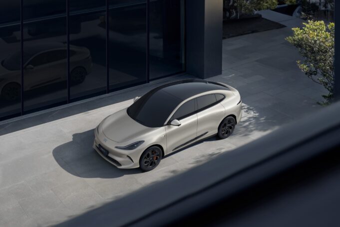 MG เปิดตัว “NEW MG IM6” พรีเมี่ยมอีวีรุ่นใหม่ พร้อมบุกตลาดไทย มีนาคมนี้! MG เปิดตัว “NEW MG IM6” พรีเมี่ยมอีวีรุ่นใหม่ พร้อมบุกตลาดไทย มีนาคมนี้!