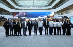 GAC Group ต้อนรับรัฐมนตรีอุตสาหกรรมไทย เยี่ยมชมศูนย์วิจัยอัจฉริยะ ณ กวางโจว GAC Group ต้อนรับรัฐมนตรีอุตสาหกรรมไทย