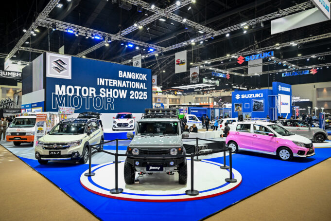 ซูซูกิ ยกระดับธุรกิจเคลื่อนที่! พบ CARRY ซูเปอร์มาร์เก็ต SWIFT สปอร์ตแฮทช์แบ็กรุ่นยอดนิยมในงานบางกอกมอเตอร์โชว์. ชูแคมเปญ SUZUKI WORRY FREE PROGRAM พร้อมโปรโมชันผ่อนยาวสูงสุด 99 เดือน หรือผ่อนเริ่มต้นเพียง 2,999 บาท