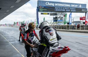 🏍️ NEXZTER BRIC Superbike 2025 สนาม 2: “มิกซ์” ธนัช ละอองปลิว ผงาดโพล! ดวลเดือดเหนือ “แสตมป์” อภิวัฒน์