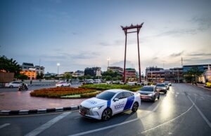 🚗✨ **BYD ทะยานสู่หลักไมล์ 100,000 คันในไทย!