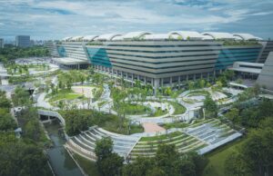 ธพส. เปิดตัว “City of Green Lifestyles” สวนเชื่อมอาคาร B–C 5.1 ไร่ ต้นแบบเมืองสีเขียวกลางกรุงเทพฯ ผู้ว่าฯ ชัชชาติ ชื่นชมเป็นเมืองที่หายใจได้ – กรุงเทพฯ ก้าวสู่ยุคการพัฒนาเมืองอย่างยั่งยืน!