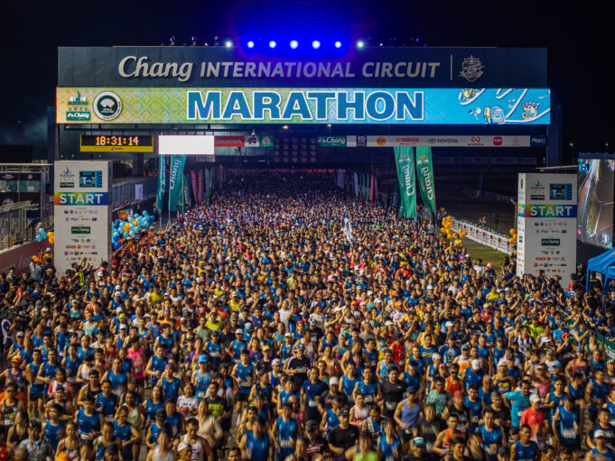 “บุรีรัมย์ มาราธอน 2026” ฉลองทศวรรษสุดยิ่งใหญ่ “สัญชัย” ผงาดคว้าแชมป์สมัยที่ 7 ครองถ้วยพระราชทานฯ ท่ามกลางคลื่นนักวิ่งเกือบ 4 หมื่นคน