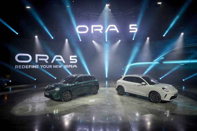สิ้นสุดการรอคอย! 🔥 GWM ORA 5 เปิดตัวรุ่นใหม่ล่าสุด ครั้งแรกในโลกที่ไทย! มาพร้อม 2 ขุมพลัง HEV และ EV เขย่าตลาดไทยเดือดทะลุปรอท!