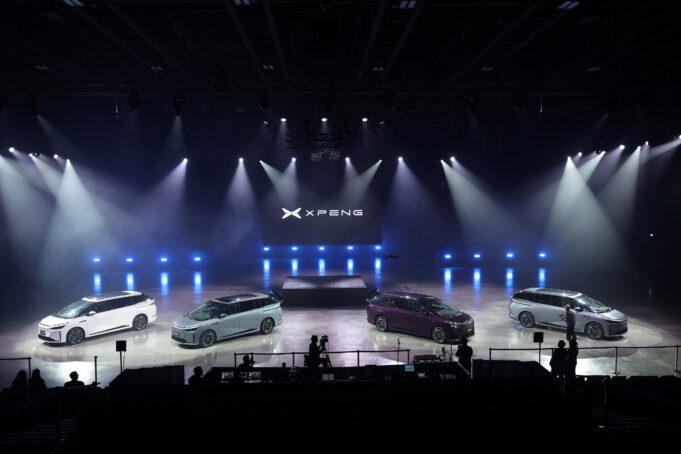 ปฏิวัติวงการยานยนต์! ⚡️ เจาะลึก XPENG VISION NIGHT THAILAND ประกาศศักดายุค ‘Physical AI’ พร้อมเปิดตัว The New XPENG X9 พวงมาลัยขวาครั้งแรกในโลก เคาะราคาเริ่ม 2.39 ล้านบาท!