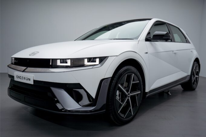 สิ้นสุดการรอคอย! ฮุนไดเปิดพรีออเดอร์ The new 2026 IONIQ 5 N Line “รุ่นประกอบไทย” อัปเกรดแบต 84 kWh พร้อมรับส่วนลด 20,000 บาท ก่อนลุยตลาด Q3 นี้!
